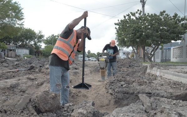 RENOVACIÓN DE TUBERIAS PARA AGUA POTABLE Y DRENAJE DE LA CALLE INDEPENDENCIA.