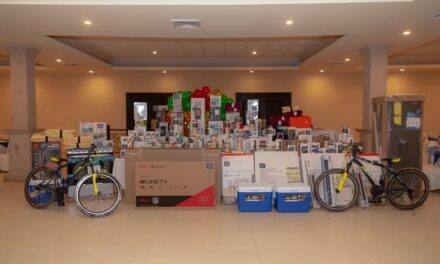 El Dr. Alanis celebra la unión y el esfuerzo de su gran equipo 