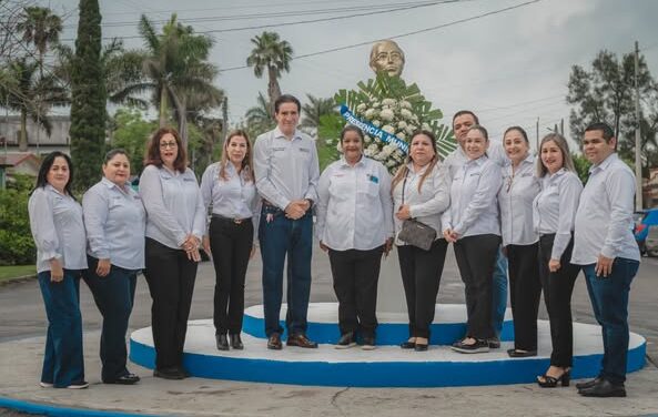 El Presidente Municipal, Dr. Alberto Alanis Villarreal conmemora el 5 de Mayo.