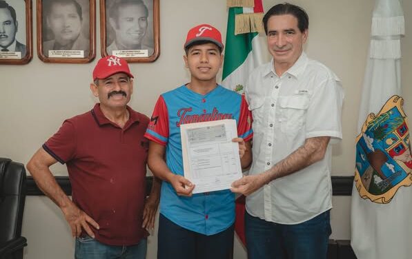 El Presidente Municipal, Dr. Alberto Alanís Villarreal Impulsando el talento deportivo de nuestra juventud