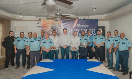 EL PRESIDENTE MUNICIPAL, DR. ALBERTO ALANIS VILLARREAL CONMEMORA EL DÍA DEL BOMBERO.