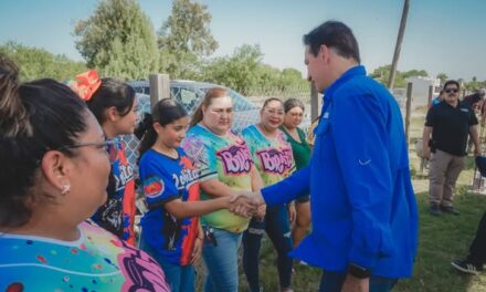 PRESIDENTE MUNICIPAL DR. ALBERTO ALANIS VILLARREAL COLOCA LA PRIMERA PIEDRA EN EL PARQUE DE SOFTBOL FEMENIL “LA HERRADURA”
