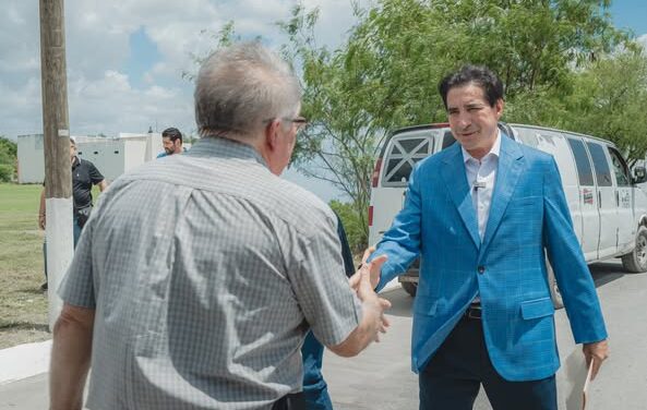 PRESIDENTE MUNICIPAL DR. ALBERTO ALANÍS VILLARREAL ENTREGA IMPORTANTES APOYOS PARA EL SECTOR DE SALUD.