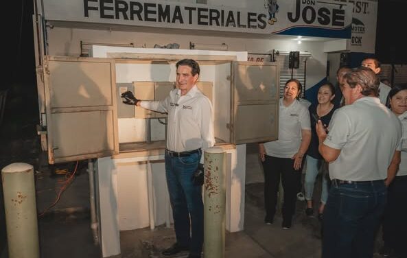 PRESIDENTE MUNICIPAL DR. ALBERTO ALANIS VILLARREAL REALIZA LA REHABILITACIÓN DE 6 KILÓMETROS DE ALUMBRADO PÚBLICO EN LA AV. LÁZARO CÁRDENAS DEL KM 82 AL KM 88