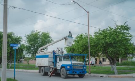 Por indicaciones de nuestro Presidente Municipal, Dr. Alberto Alanís Villarreal, seguimos con las actividades del Departamento de Alumbrado Público