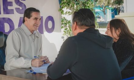 EL PRESIDENTE MUNICIPAL, DR. ALBERTO ALANIS VILLARREAL, CONTINÚA ESCUCHANDO DE CERCA A LA CIUDADANÍA