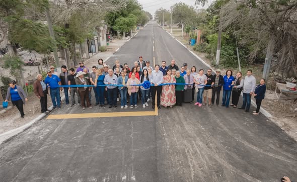 El Presidente Municipal, Dr. Alberto Alanis Villarreal Inaugura dos Importantes Obras de pavimentación para Valle Hermoso.