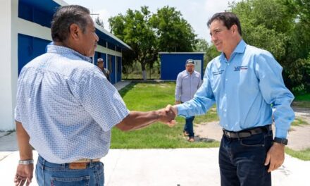 Hoy es un día que nos llena de orgullo y esperanza. Nuestro Presidente Municipal, el Dr. Alberto Alanís Villarreal, reafirma su compromiso con la gente al hacer entrega de apoyos a las familias de la comunidad del ejido Aquiles Serdán.