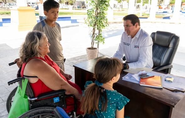 Con cercanía, compromiso y una profunda vocación de servicio, nuestro Presidente Municipal,
