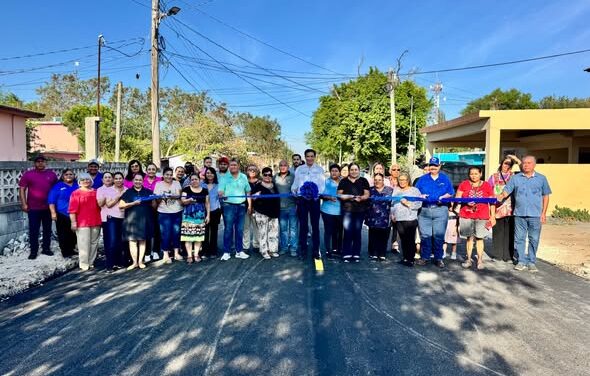 INAUGURA EL PRESIDENTE MUNICIPAL UNA OBRA MÁS DE PAVIMENTACIÓN INTEGRAL